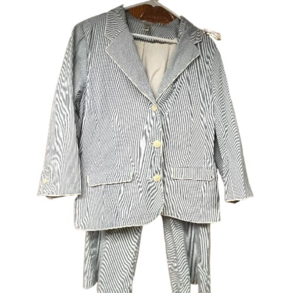 Old Navy blue and off-white pinstripe pantsuit jacket xxl
